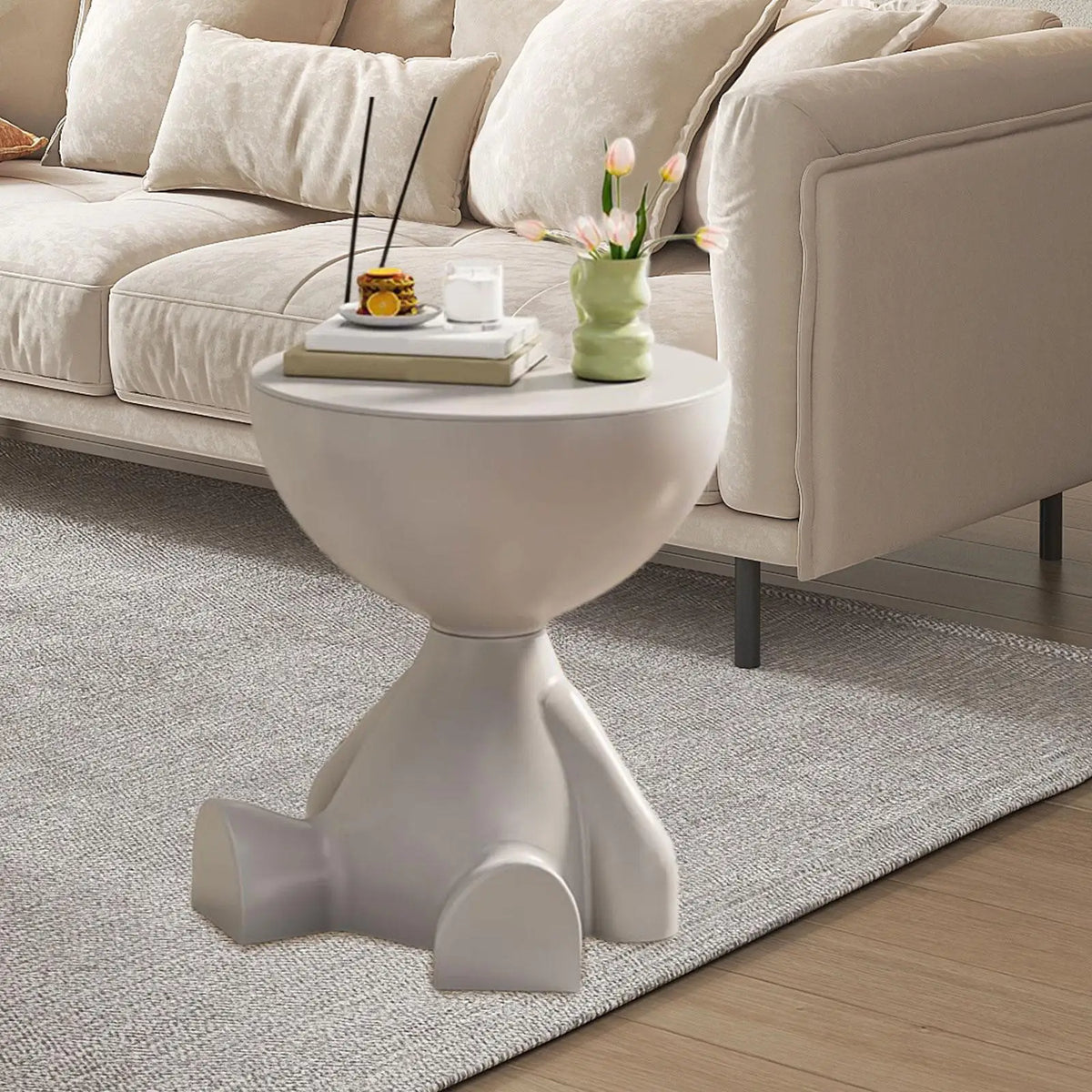 Coffee table surface and edge detail