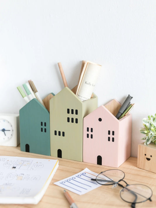Wooden house pen holder, hand lacquered
