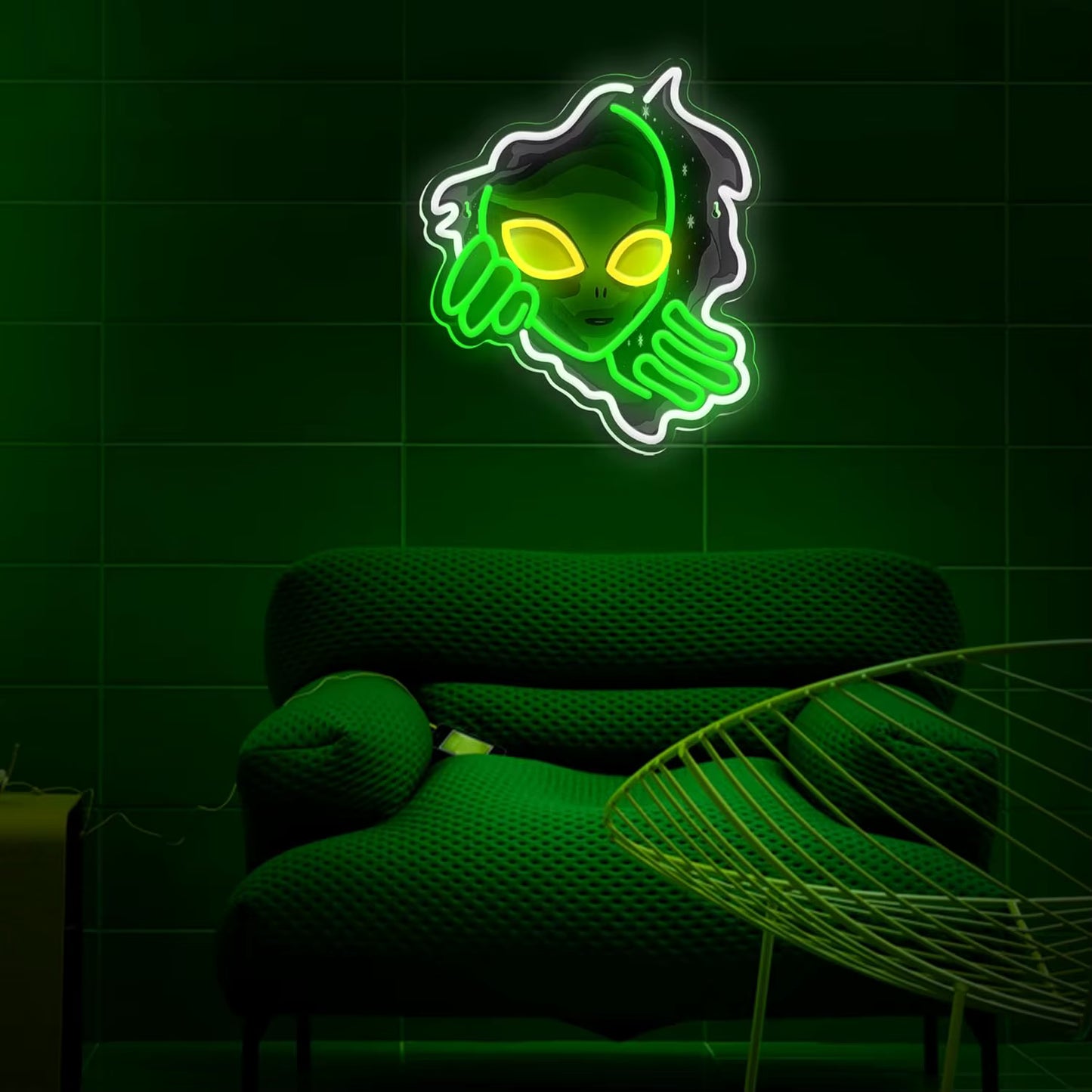 UFO alien neon sign for home bar decor