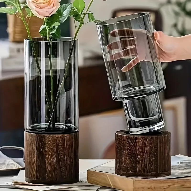 Close up of the retro shape and clear glass finish