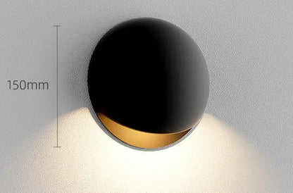 Aluminium outdoor wall light shown from the side
