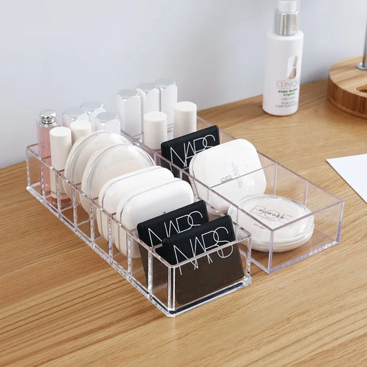 Clear makeup organiser with 6 compartments